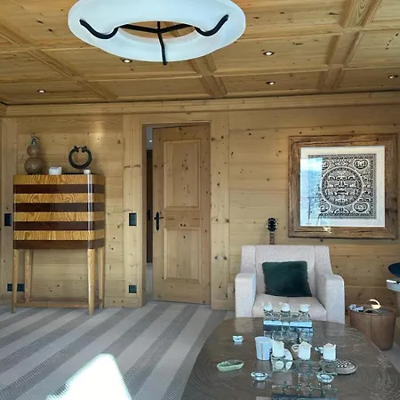 Apartment Luxurious Alpine Flat With Amenities
